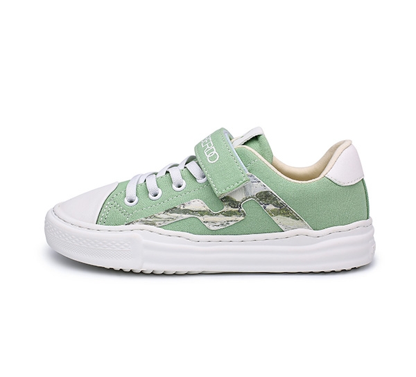 Plimsolls2
