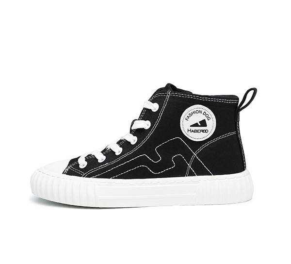 Plimsolls1